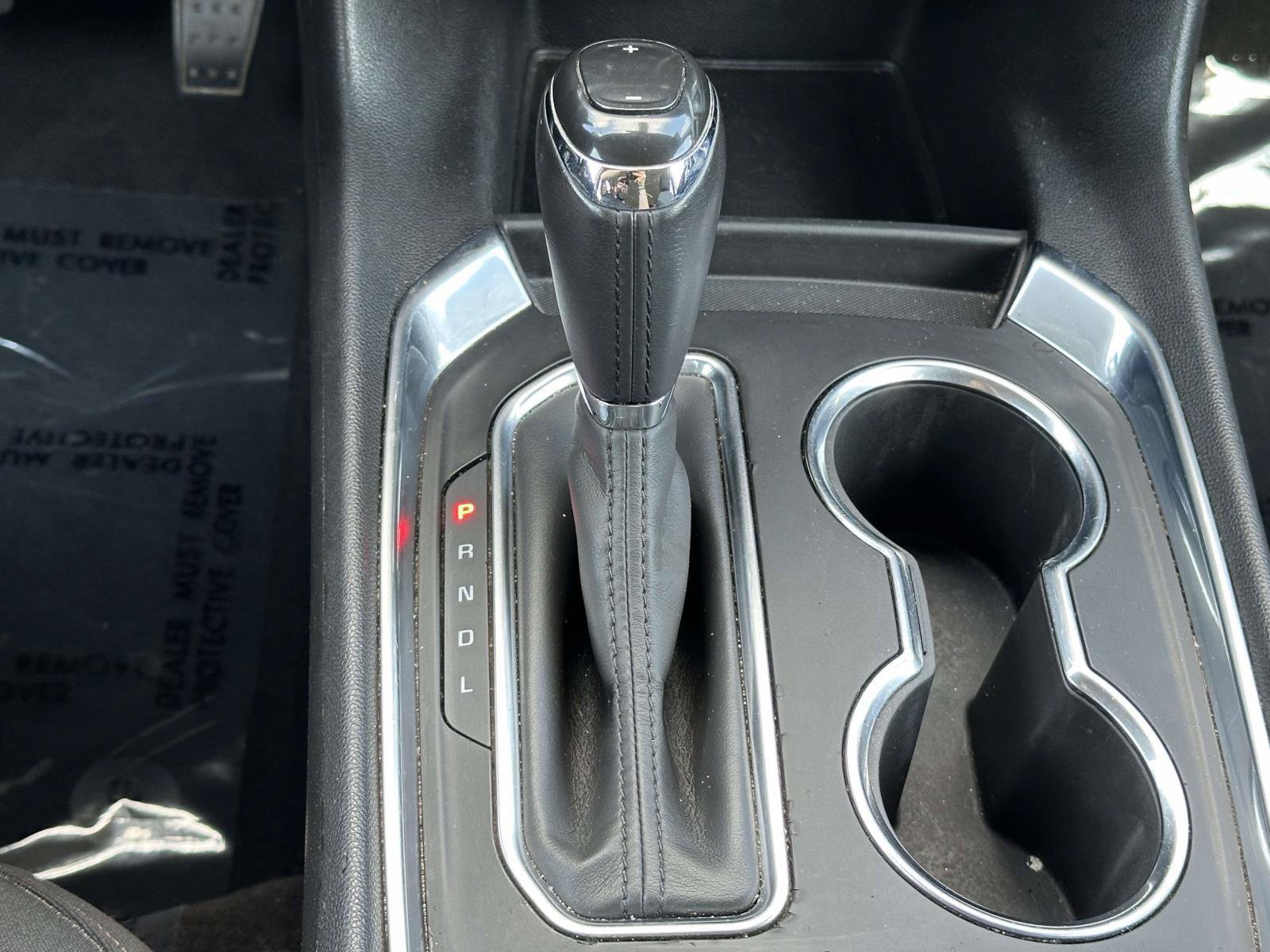 Used 2019 Chevrolet Traverse LT FWD image 19