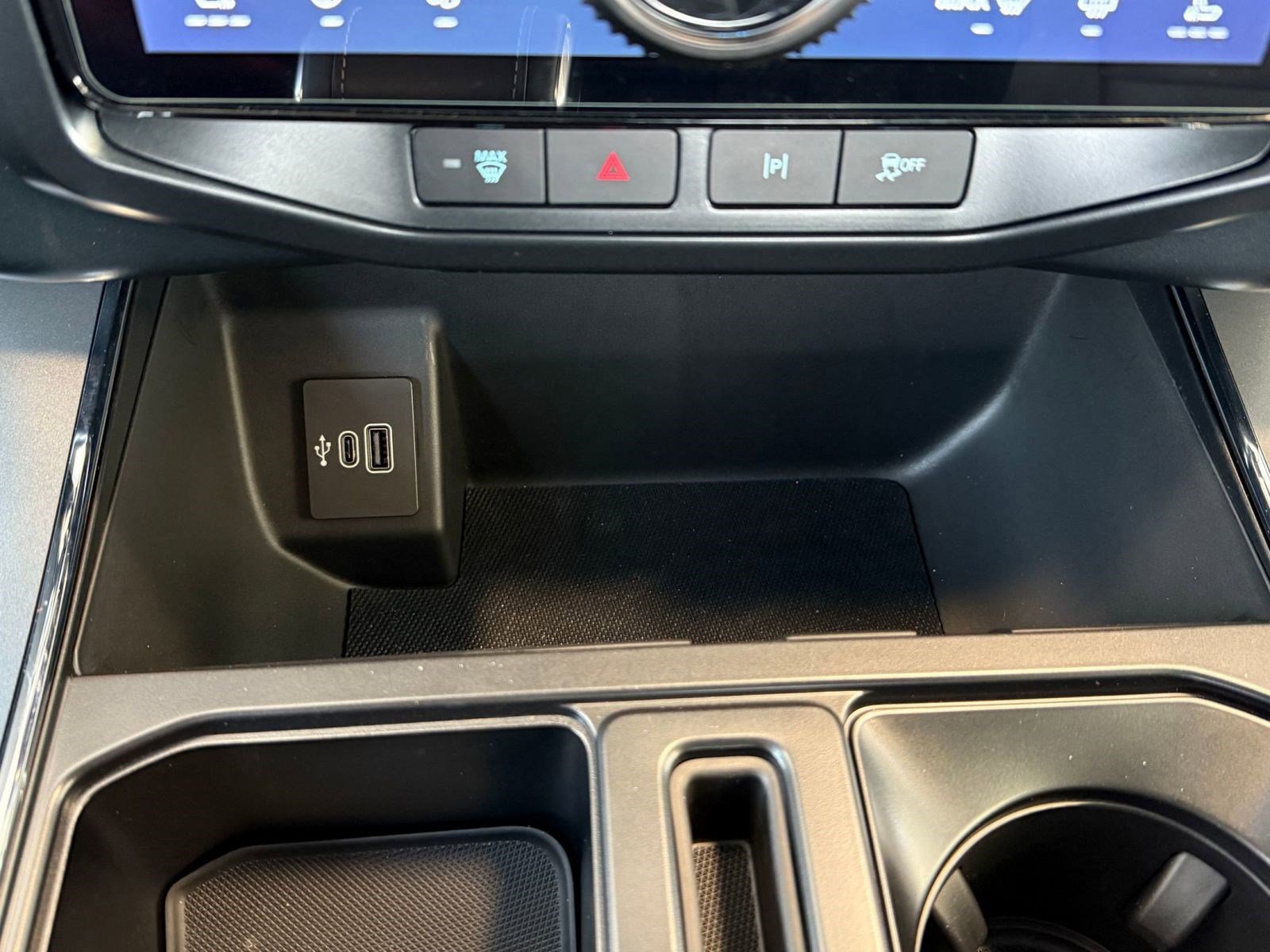 Certified 2025 Ford F150 Lightning Flash image 31