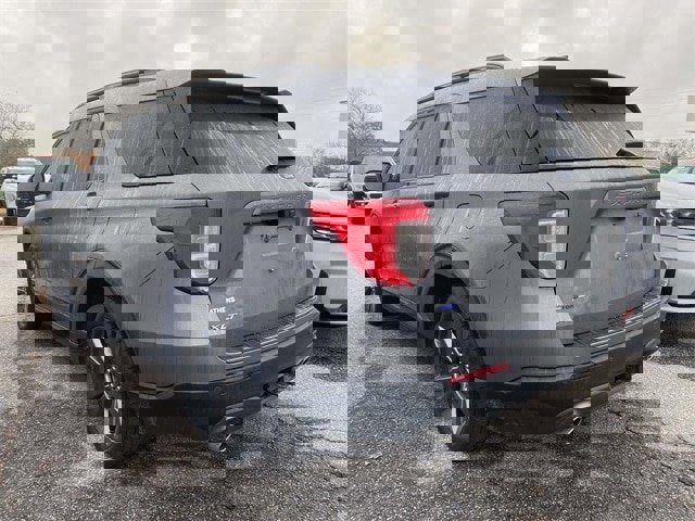 Certified 2021 Ford Explorer XLT w/ Equipment Group 202A image 39