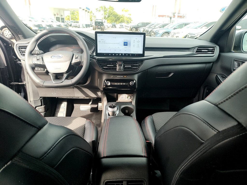 Certified 2023 Ford Escape ST-Line w/ Tech Pack #1 image 28