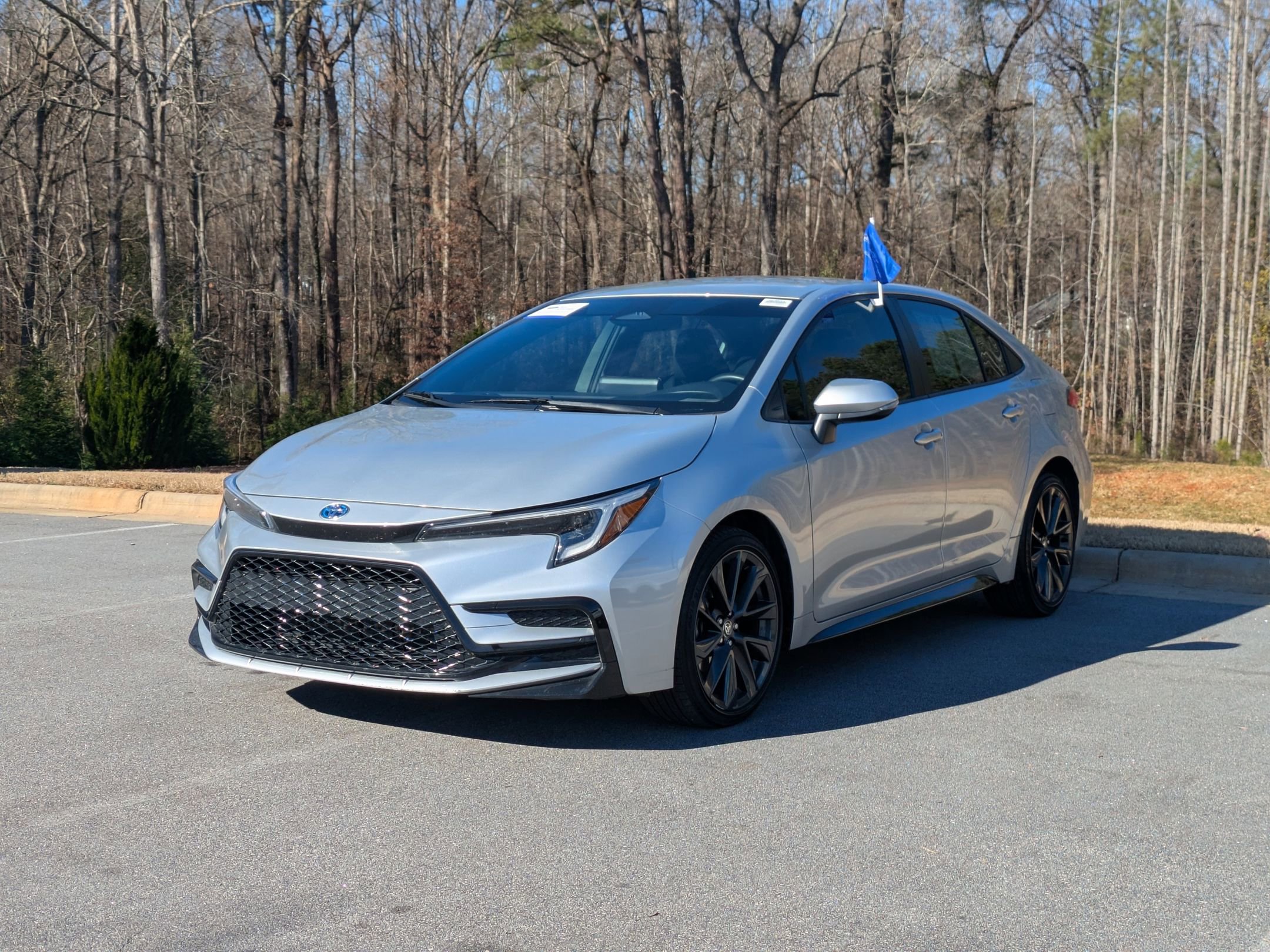 Used 2023 Toyota Corolla SE image 6