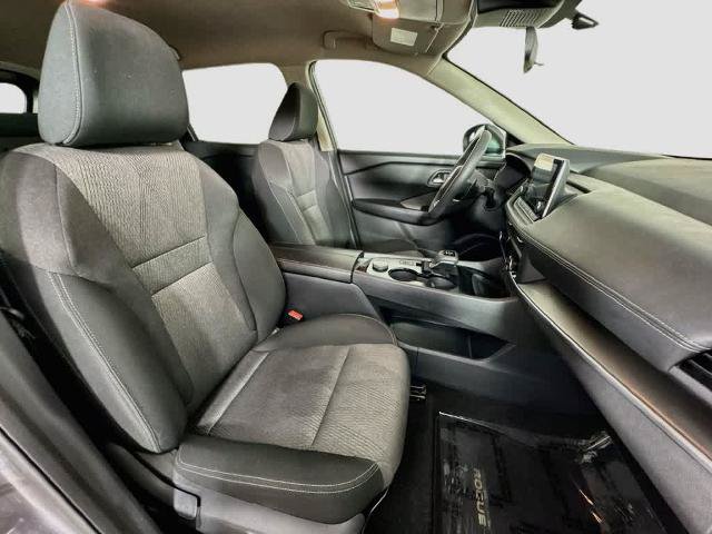 Used 2024 Nissan Rogue SV AWD/4WD image 15