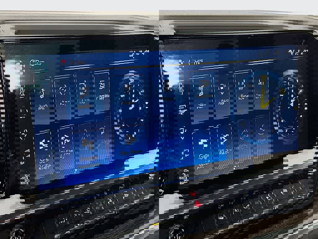 Used 2025 Chevrolet Silverado 1500 LT image 16