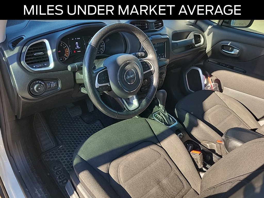 Used 2019 Jeep Renegade Latitude w/ Cold Weather Group AWD/4WD image 18