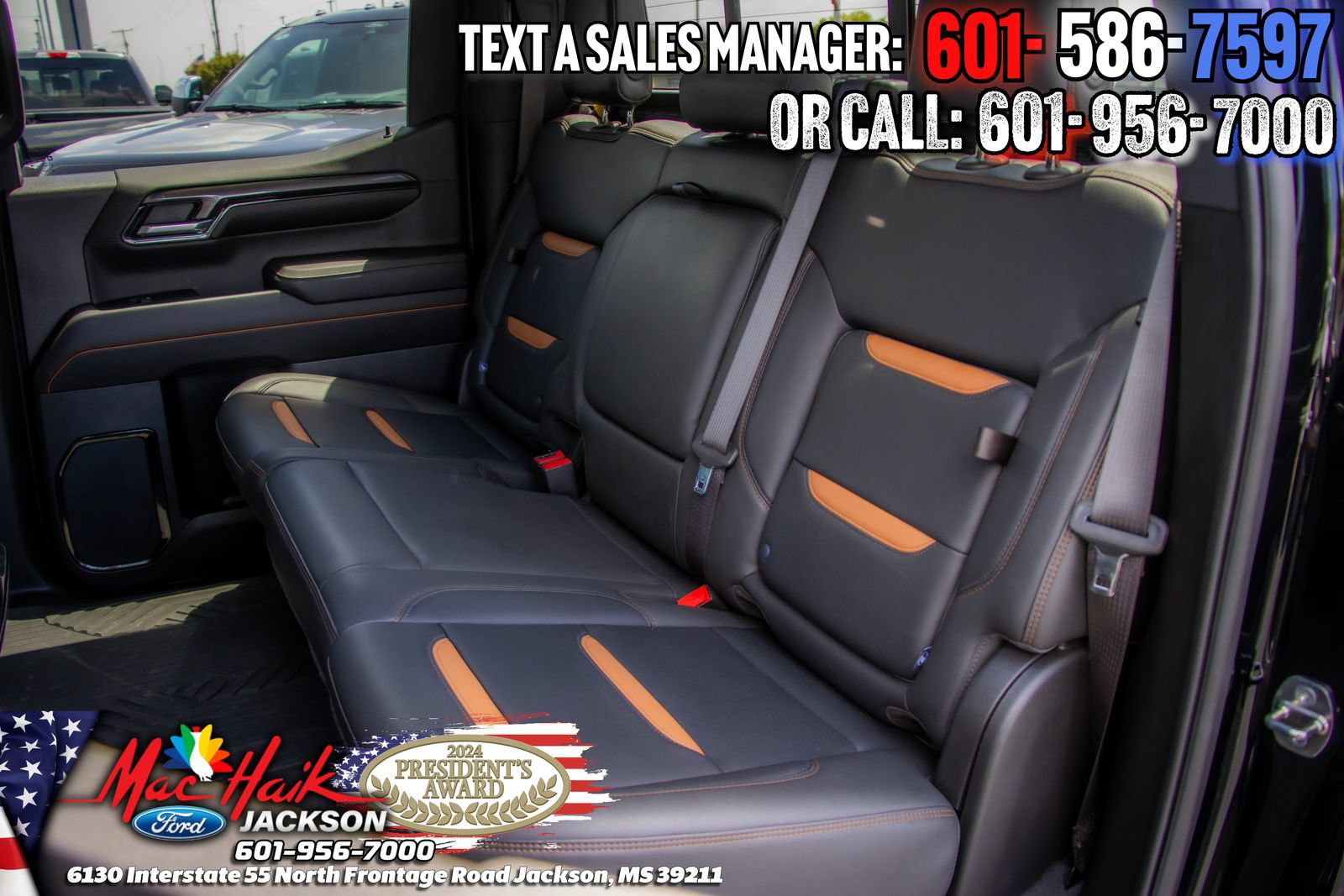Used 2024 GMC Sierra 1500 AT4 w/ AT4 Premium Package AWD/4WD image 10