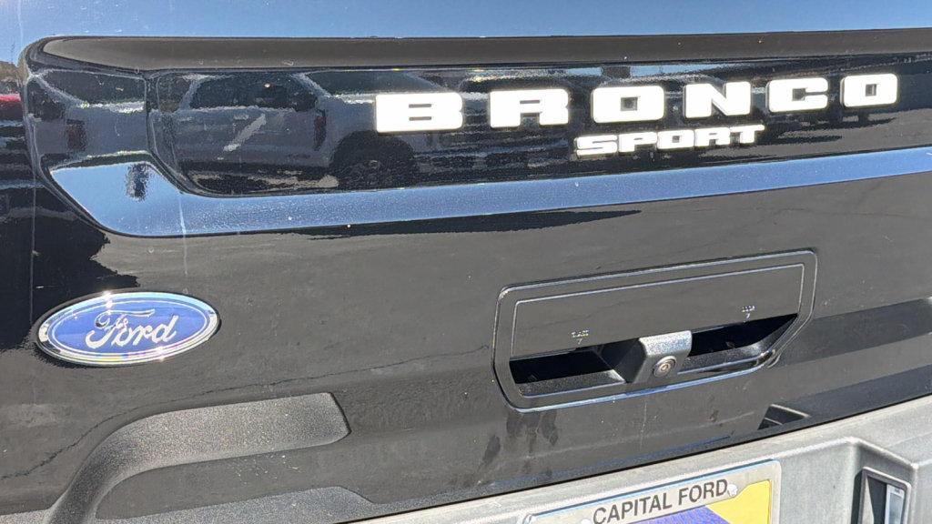 Certified 2024 Ford Bronco Sport Outer Banks w/ Tech Package AWD/4WD image 28