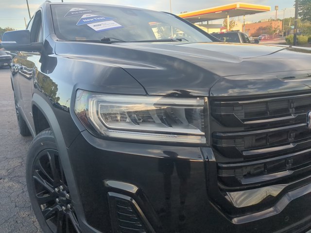Used 2023 GMC Acadia SLE w/ Driver Convenience Package FWD image 10