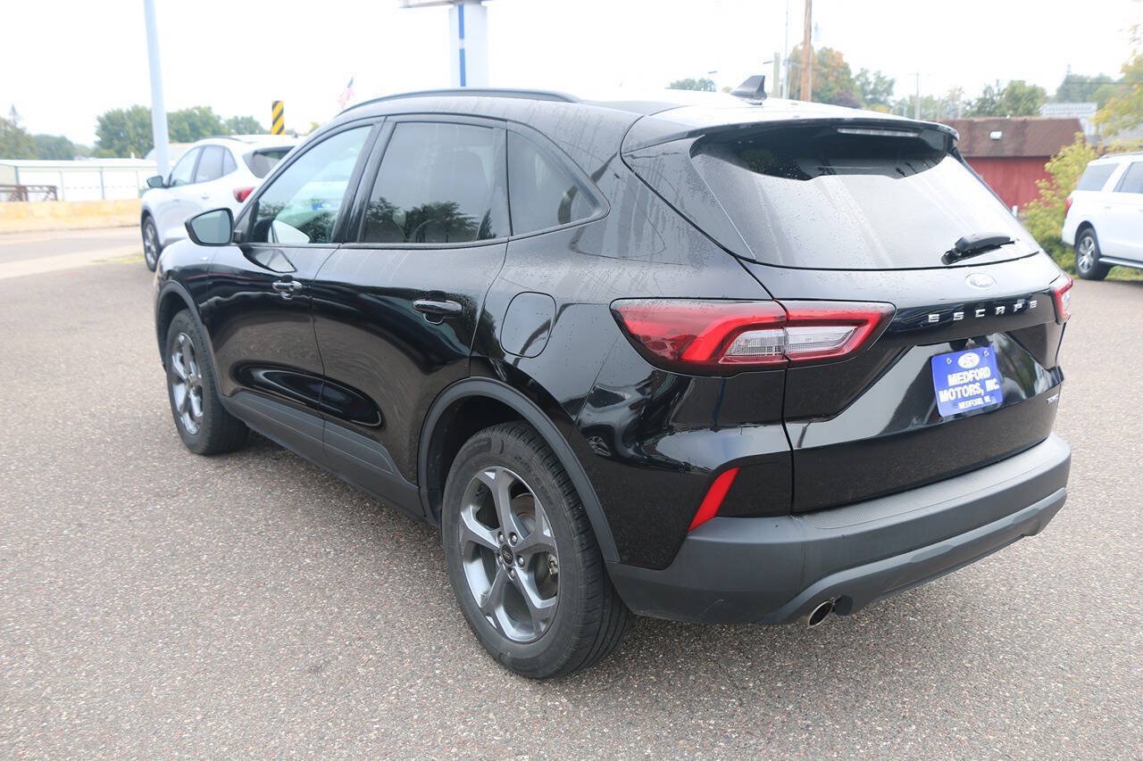 Certified 2025 Ford Escape ST-Line Select AWD/4WD image 7