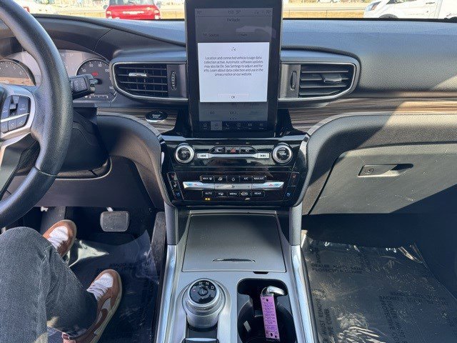 Certified 2023 Ford Explorer Limited w/ Limited Technology Package image 17