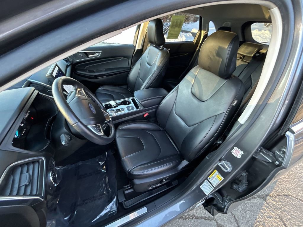 Certified 2022 Ford Edge Titanium image 11