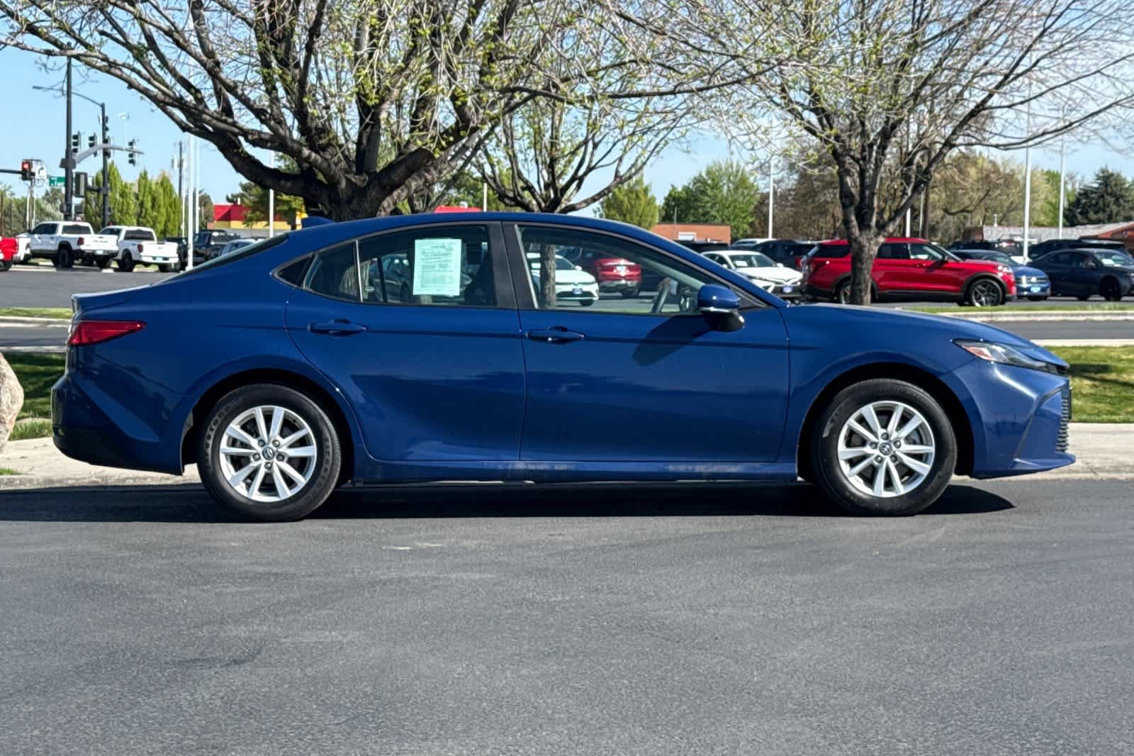 Used 2025 Toyota Camry LE AWD/4WD image 8