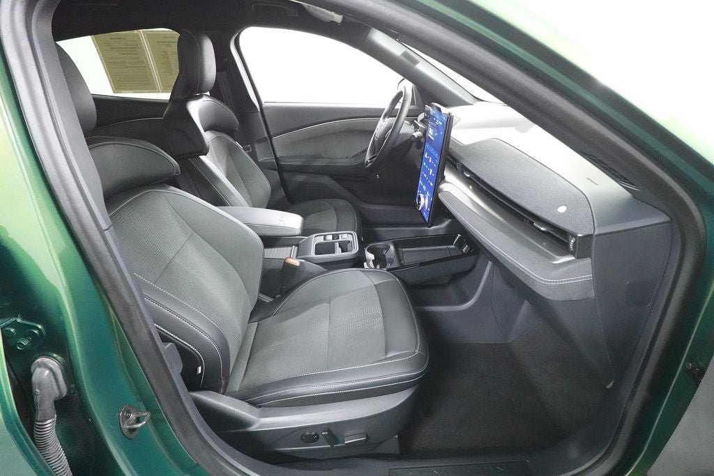 Certified 2025 Ford Mustang Mach-E GT AWD/4WD image 33