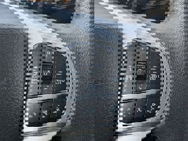 Certified 2024 Ford Explorer XLT image 24