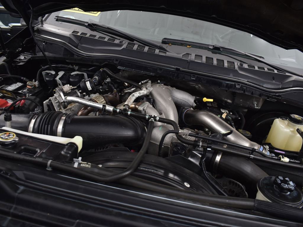 Certified 2020 Ford F350 Lariat w/ Lariat Value Package image 30