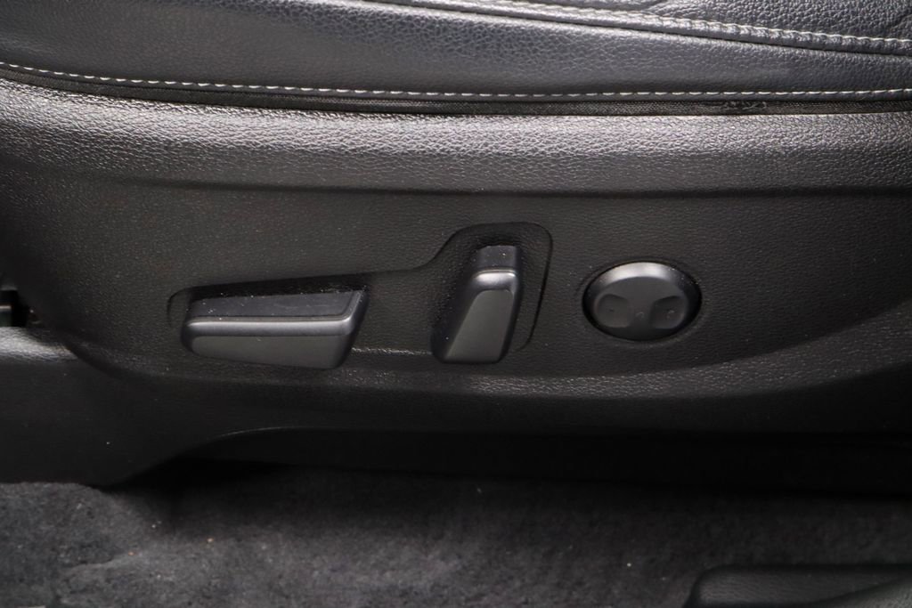 Used 2023 Kia Telluride EX w/ EX Captain's Chair Package FWD image 31
