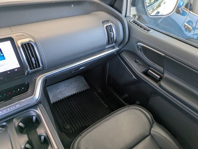 Certified 2025 Ford Expedition Max Platinum w/ Stealth Appearance Package image 16