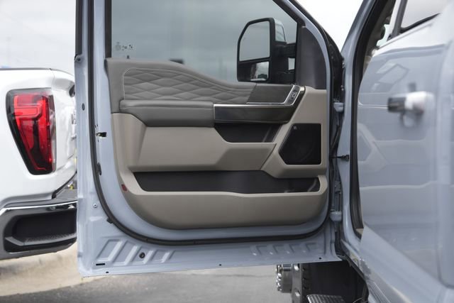 Certified 2026 Ford F450 Platinum w/ Platinum Plus Package image 31