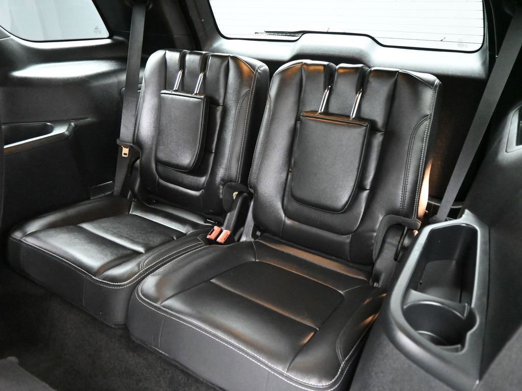 Certified 2018 Ford Explorer Limited w/ Ford Safe & Smart Package image 57