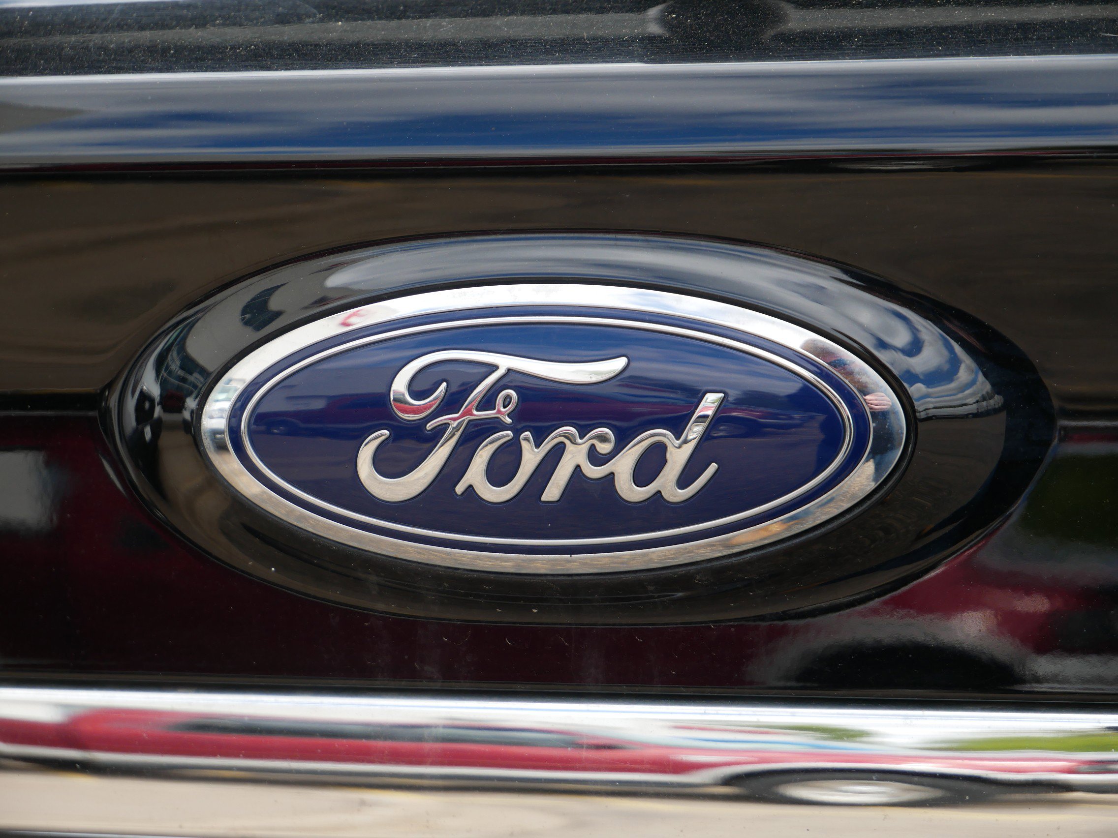 Certified 2019 Ford Edge SEL w/ Equipment Group 201A FWD image 4