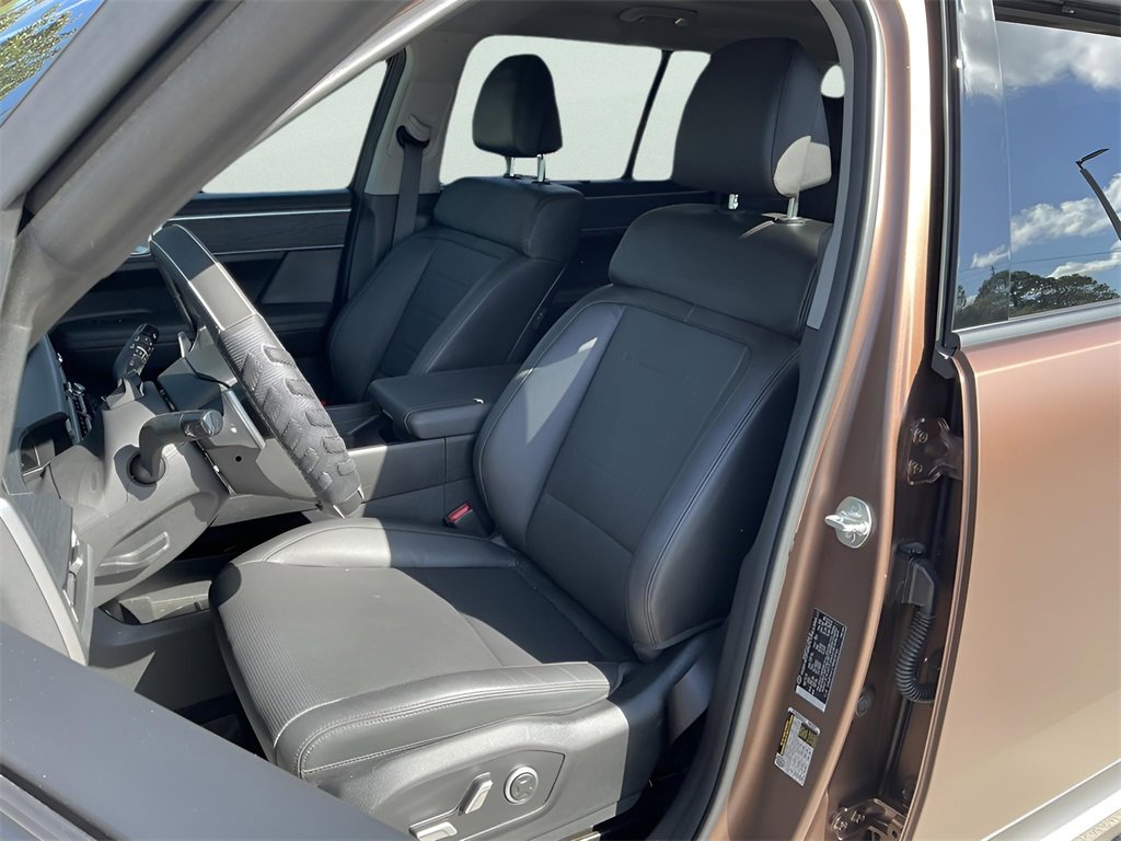 Used 2024 Hyundai Santa Fe Limited image 39