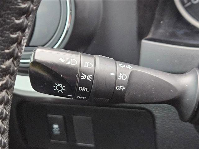 Used 2020 Toyota Tacoma SR5 RWD image 23