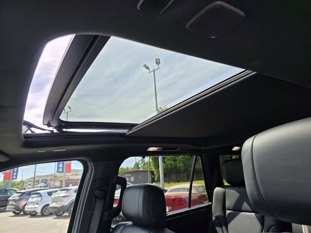 Used 2024 Toyota Sequoia Platinum AWD/4WD image 14