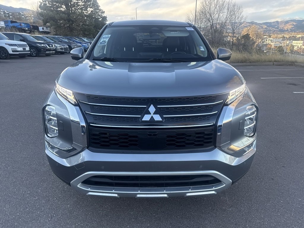 Used 2024 Mitsubishi Outlander SE image 8