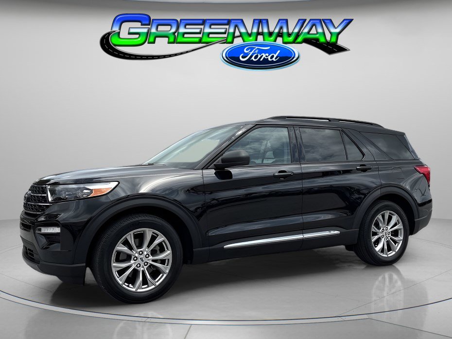 Certified 2024 Ford Explorer XLT w/ Equipment Group 202A