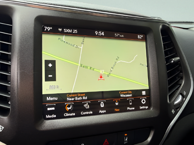 Used 2022 Jeep Cherokee Trailhawk w/ Sun, Sound & Nav Group AWD/4WD image 11
