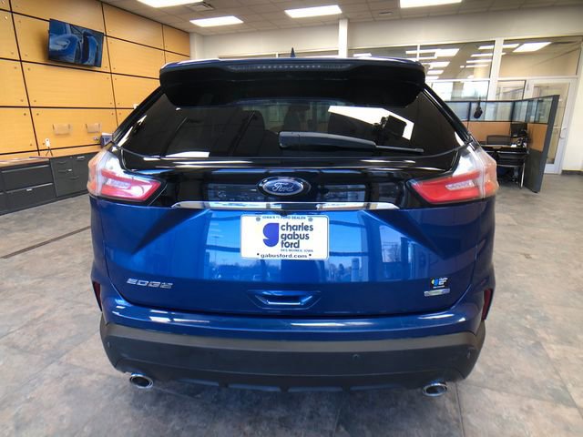 Certified 2020 Ford Edge SE image 5