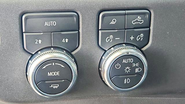 Used 2024 GMC Sierra 1500 SLT AWD/4WD image 10