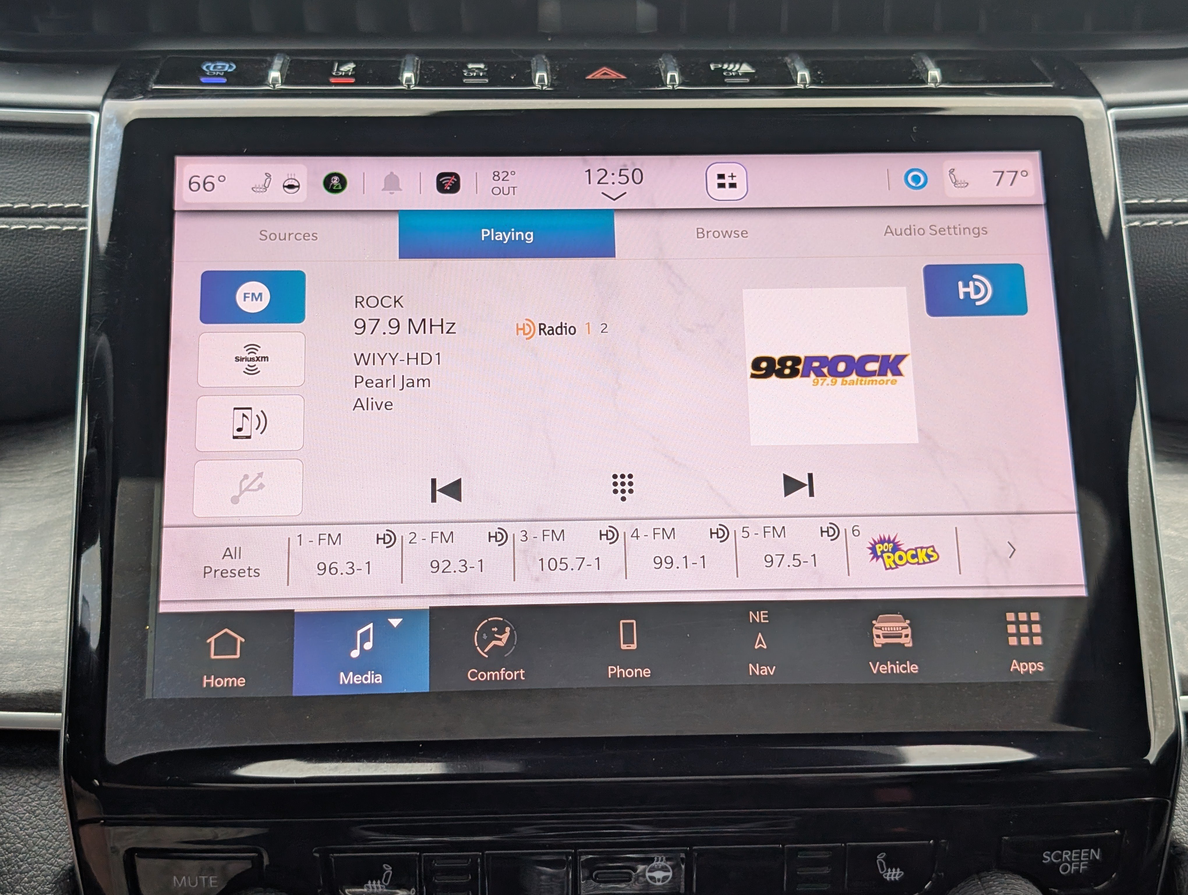 Used 2024 Jeep Grand Cherokee Limited 4xe AWD/4WD image 29