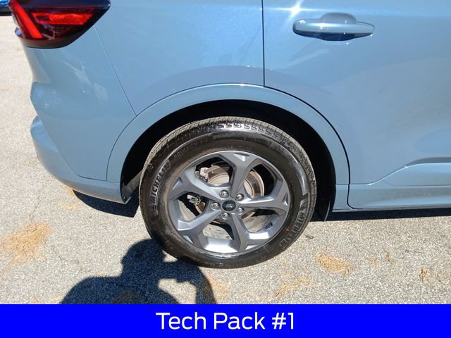 Certified 2023 Ford Escape ST-Line w/ Tech Pack #1 AWD/4WD image 11