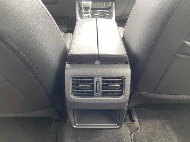 Used 2025 Nissan Rogue S FWD image 17