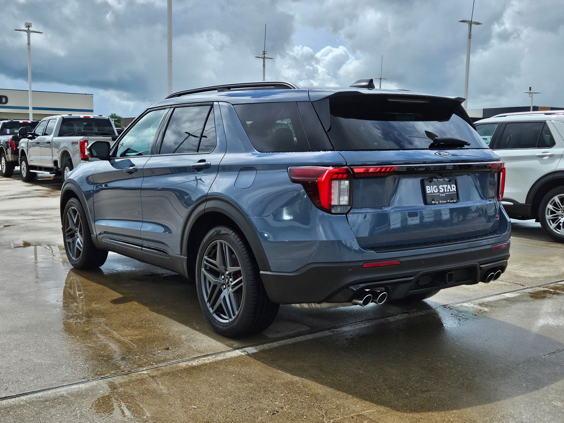 Certified 2025 Ford Explorer ST RWD image 7