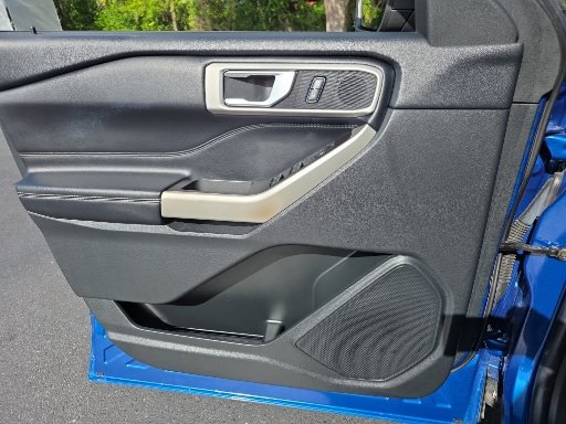 Certified 2021 Ford Explorer XLT AWD/4WD image 11