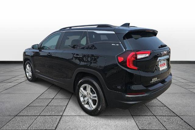 Used 2023 GMC Terrain SLE w/ Driver Convenience Package FWD image 7