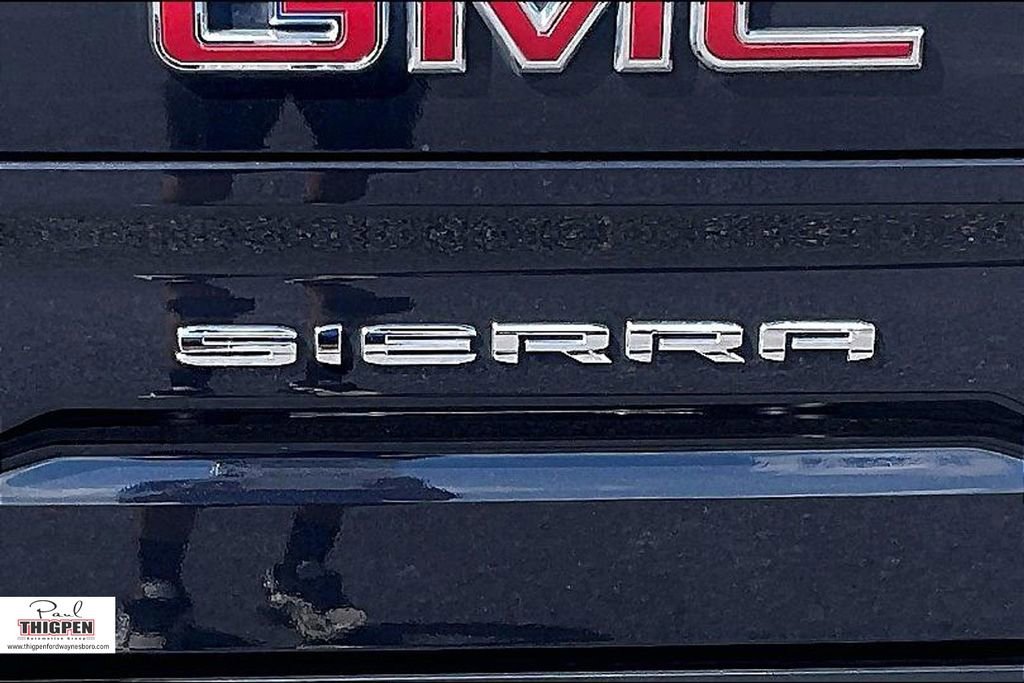 Used 2025 GMC Sierra 1500 SLT image 8