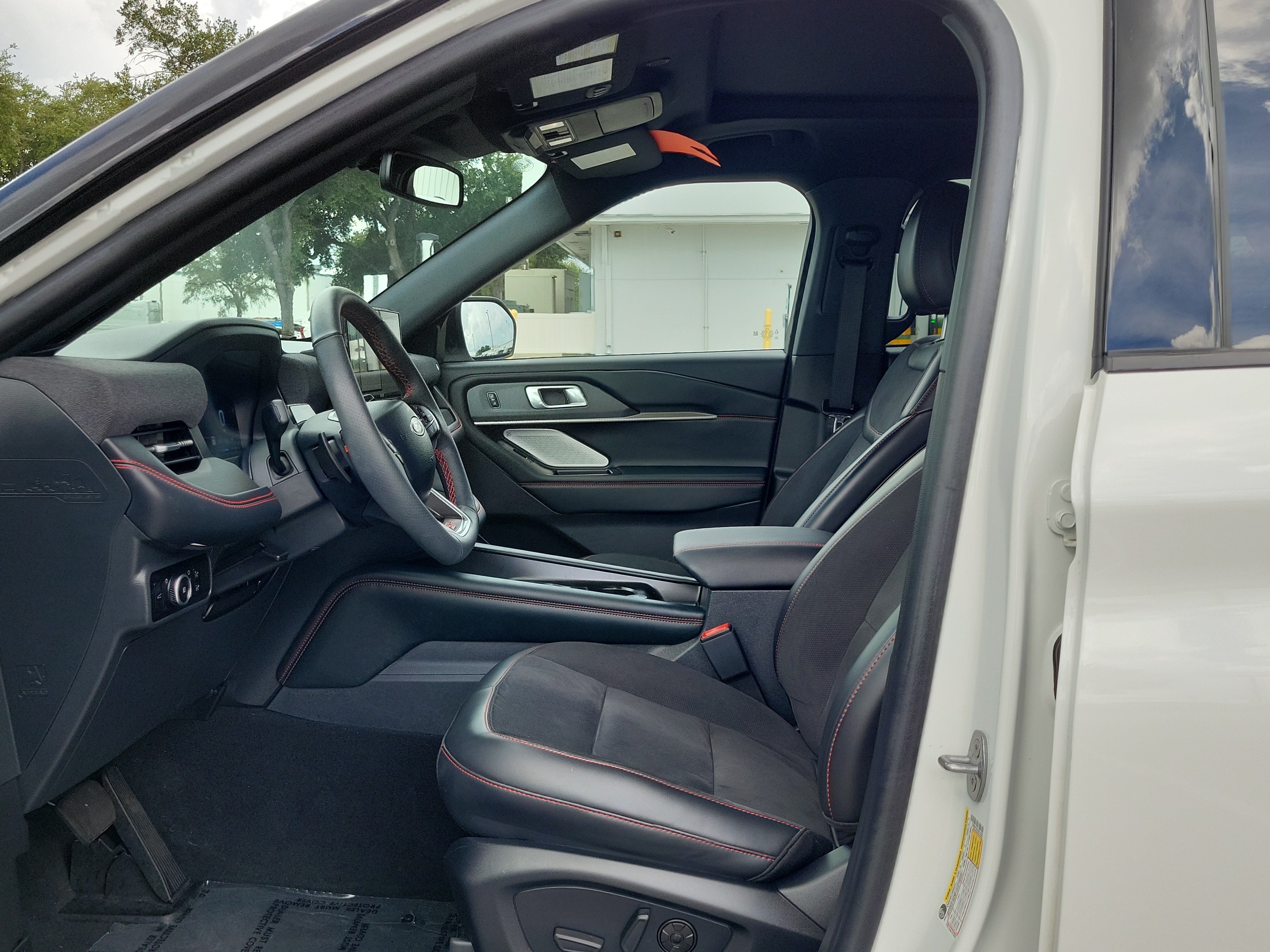 Certified 2025 Ford Explorer ST w/ Sun And Sound Package RWD image 22