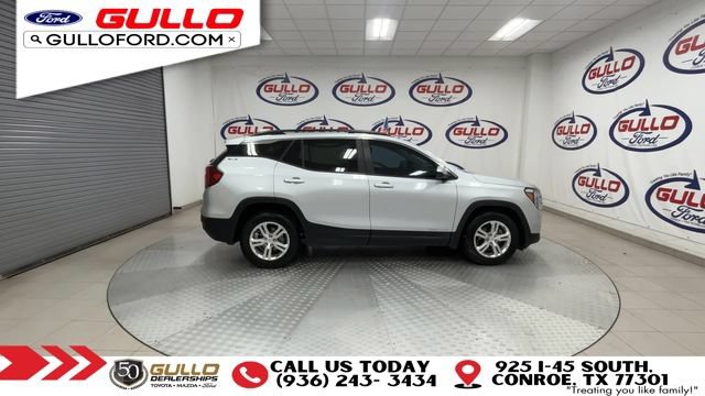 Used 2022 GMC Terrain SLE w/ Driver Convenience Package FWD image 9