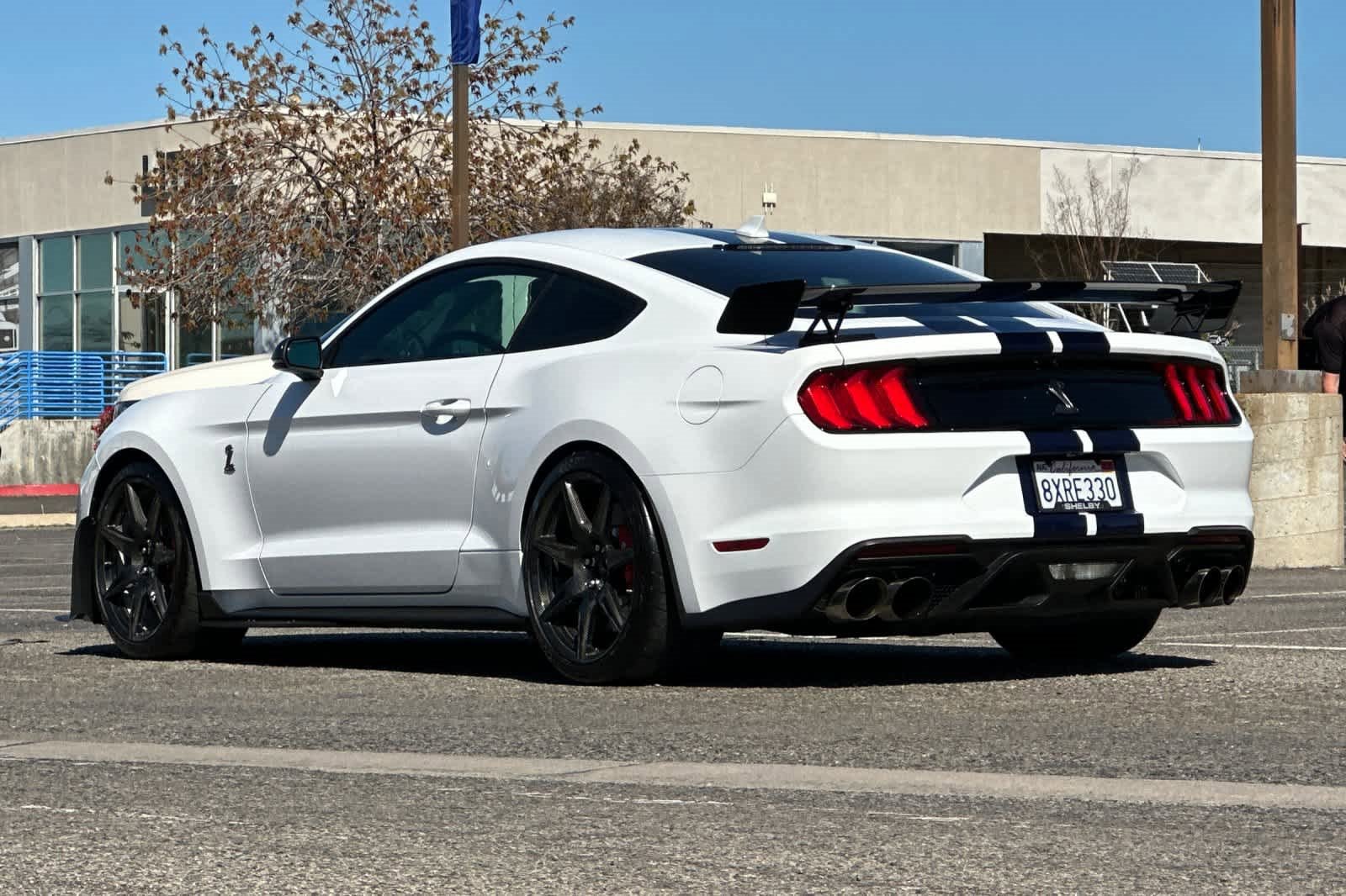 Certified 2020 Ford Mustang Shelby GT500 w/ Carbon Fiber Track Pack image 7