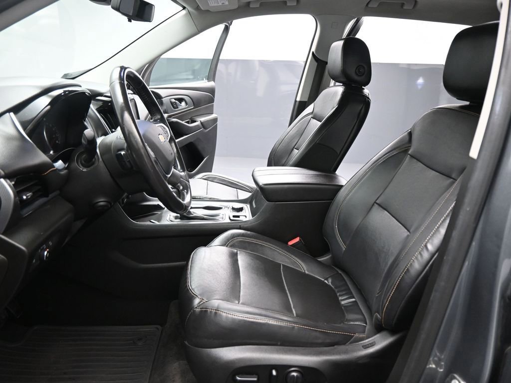 Used 2018 Chevrolet Traverse Premier image 39