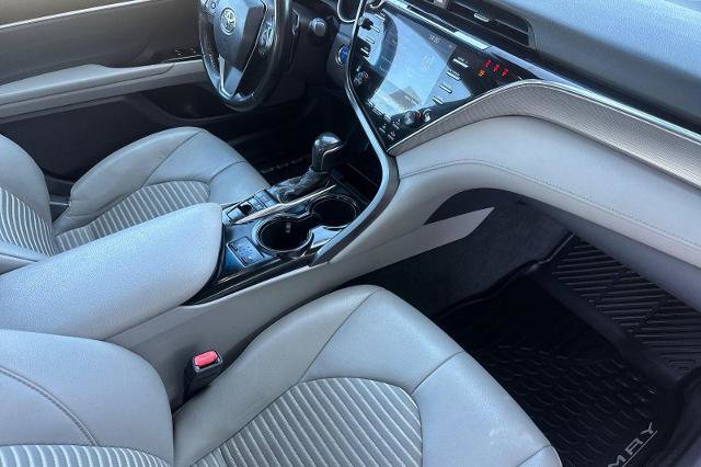 Used 2018 Toyota Camry SE w/ Audio Package FWD image 8