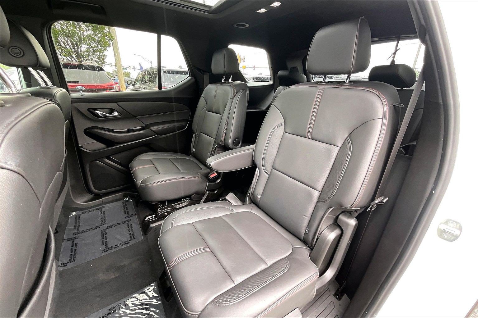 Used 2023 Chevrolet Traverse RS AWD/4WD image 24