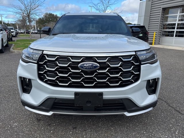 Certified 2025 Ford Explorer Platinum image 8