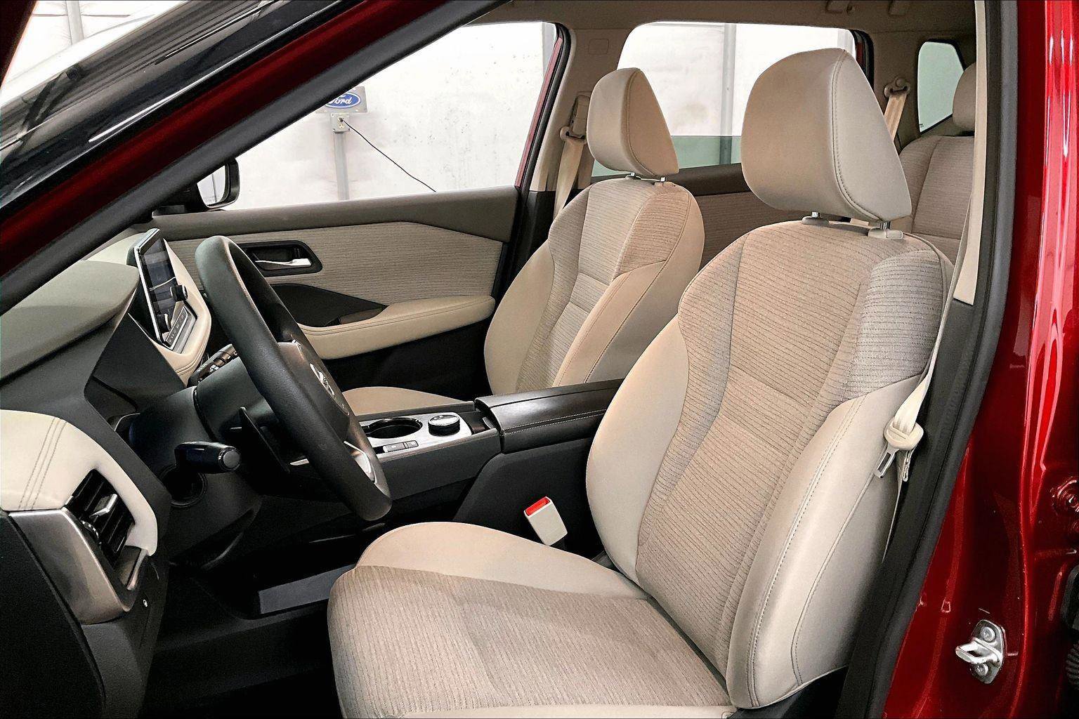 Used 2021 Nissan Rogue SV image 24