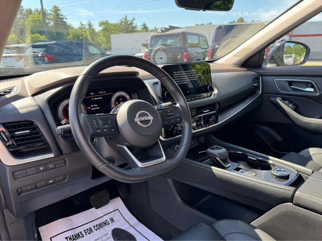 Used 2022 Nissan Rogue Platinum w/ Head-Up Display Package AWD/4WD image 16