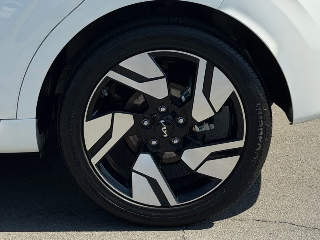 Used 2023 Kia Soul GT-Line w/ GT-Line Technology Package FWD image 11