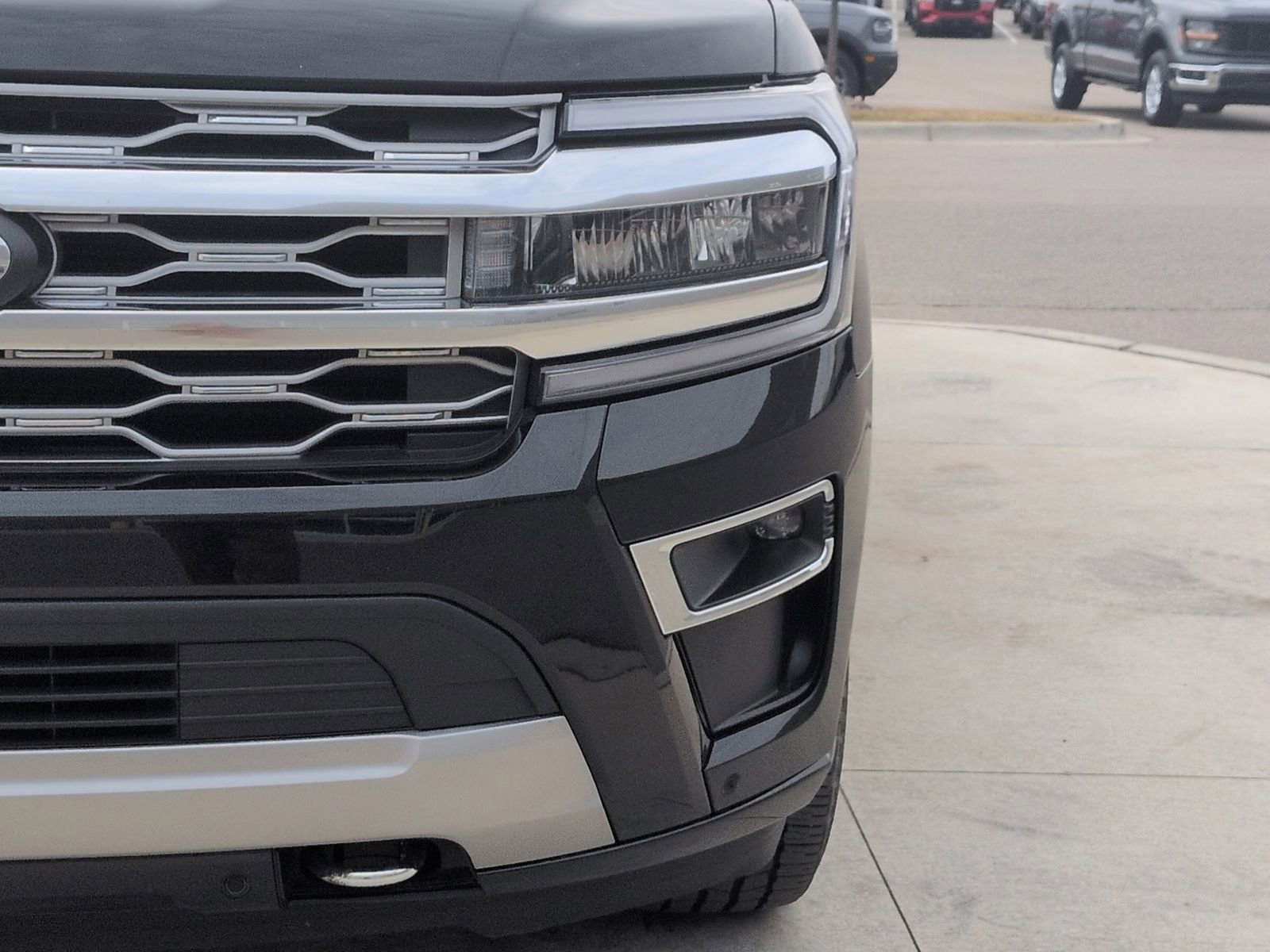 Certified 2022 Ford Expedition Max Platinum image 12