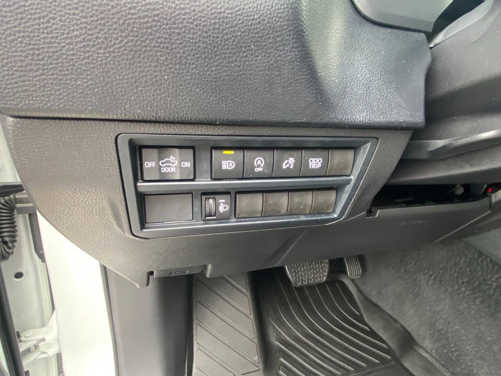 Used 2025 Toyota Tundra SR5 AWD/4WD image 12